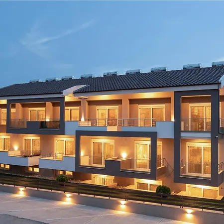 Sithonia Luxury 2 Beds Studio, Semi-ground Floor *